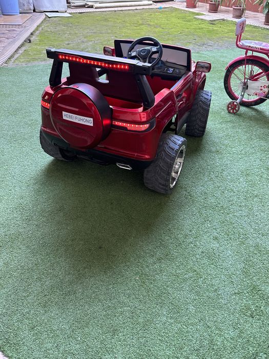 Продаётся детская машина