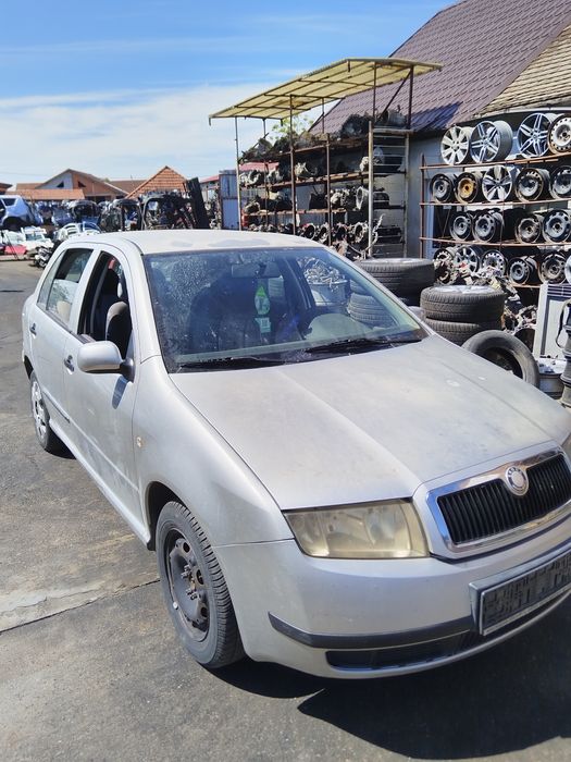 Oglinda stanga/dreapta Skoda Fabia 1
