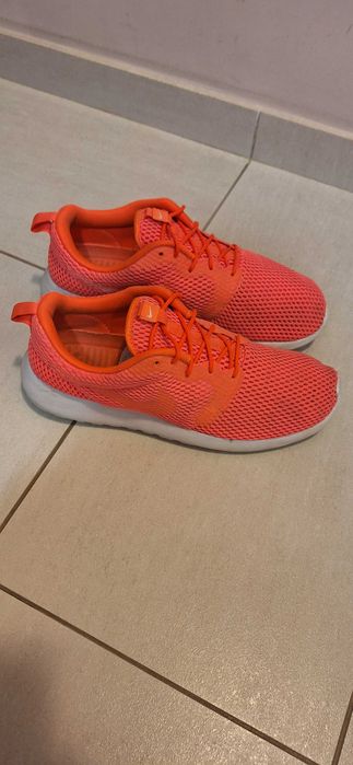 Nike Маратонки  и обувки