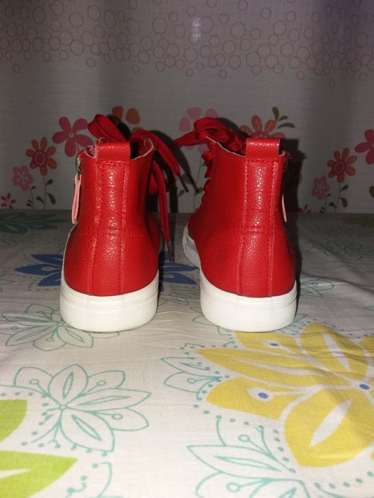 Кеды кожанные 25 000