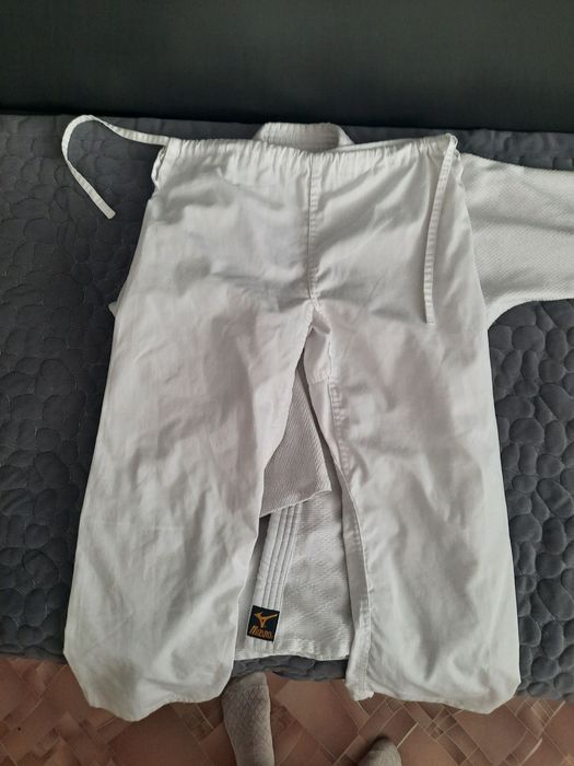 Продам Кимоно для дзюдо