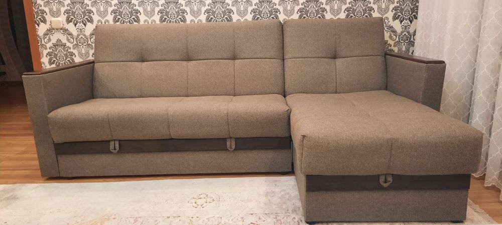 Продаю угловой диван