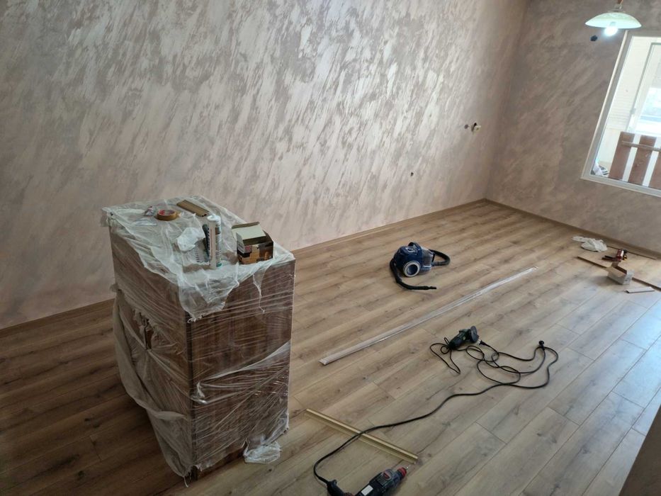 Монтаж на ламиниран паркет - качествено,чисто и на добра цена -Ламинат