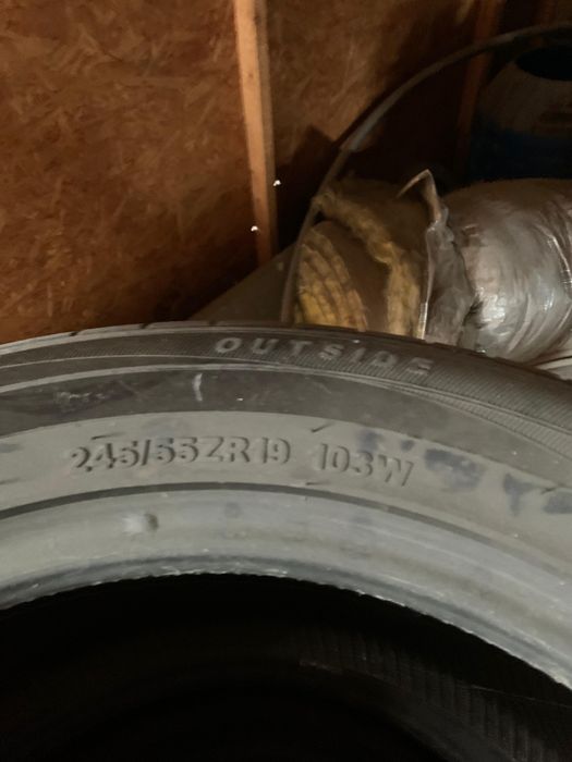 Шины зимние 245/55/19