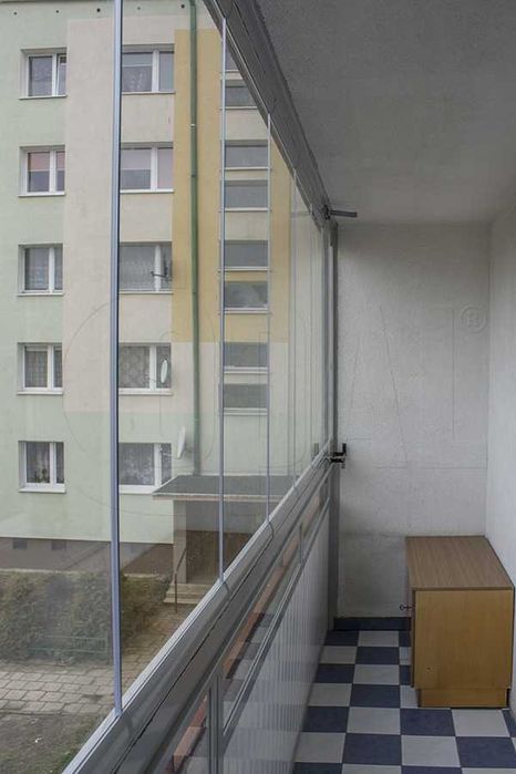 Безпрофилна система остъкляване на тераси