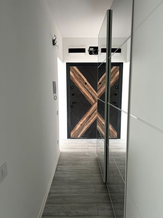 Дава се под наем Тристаен апартамент в Варна, Бриз - 90 кв.м за 900 € - Снимка #13