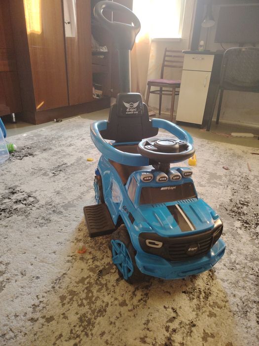 Машинка с ручкой для родителей Барс.