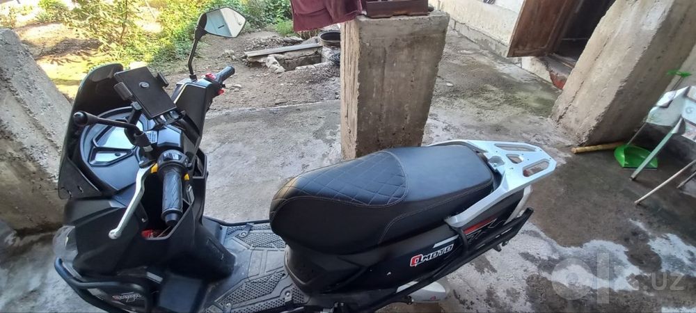Продаю скутер свой