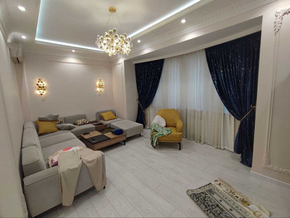 Айбек. Eвpo peмонт. 4/1/10. Kирпич. 110,5 м.кв. Фидокор, Шевченко.