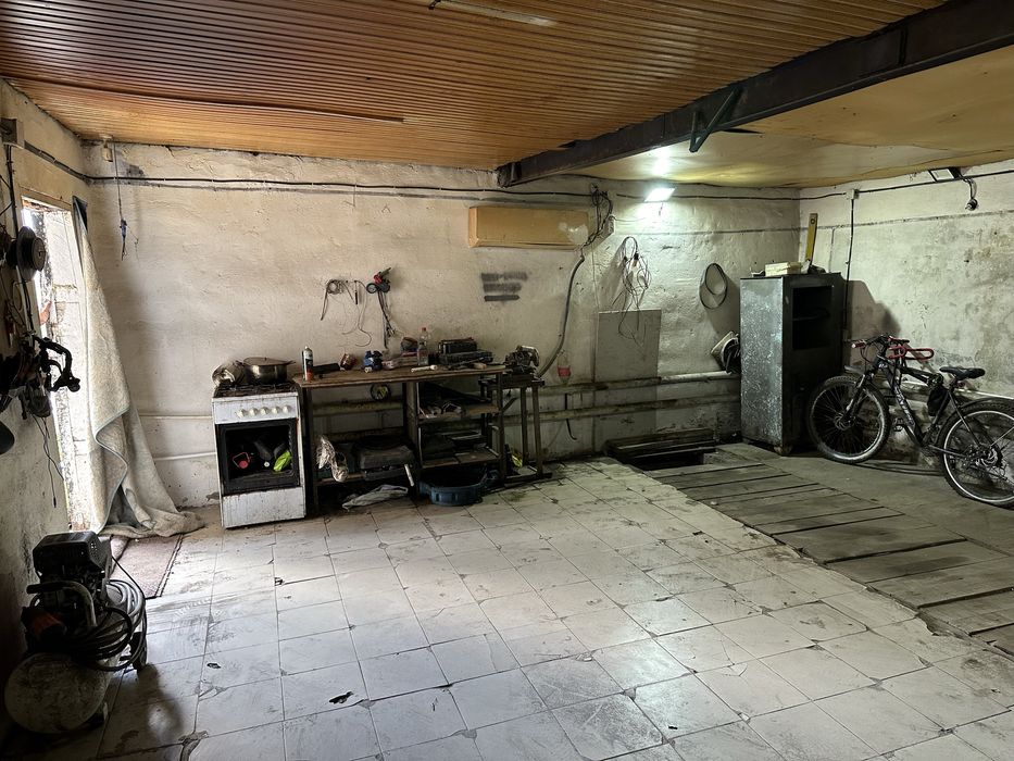 Сдам гараж в районе шанхая