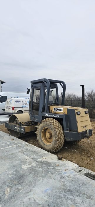 DE VÂNZARE – compactor BOMAG