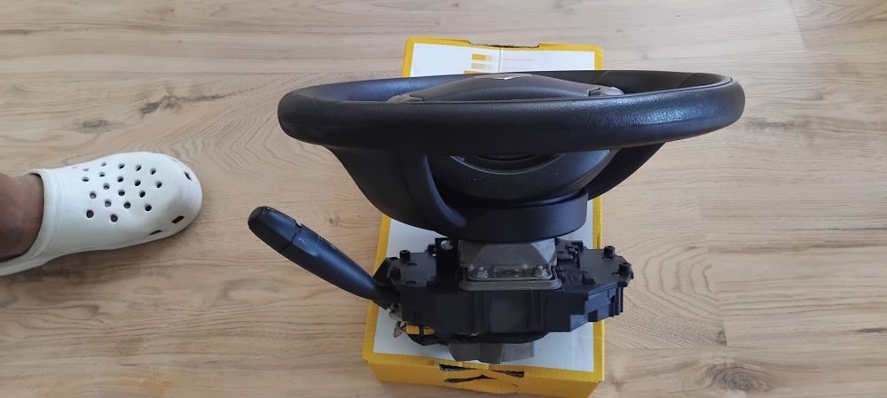 Мултифункционален волан с аербег airbag и лентов кабел + лост за мигач