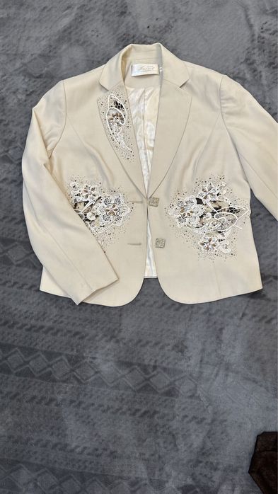 Женский костюм тройка