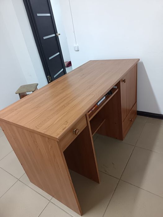 Офисная мебель б/у