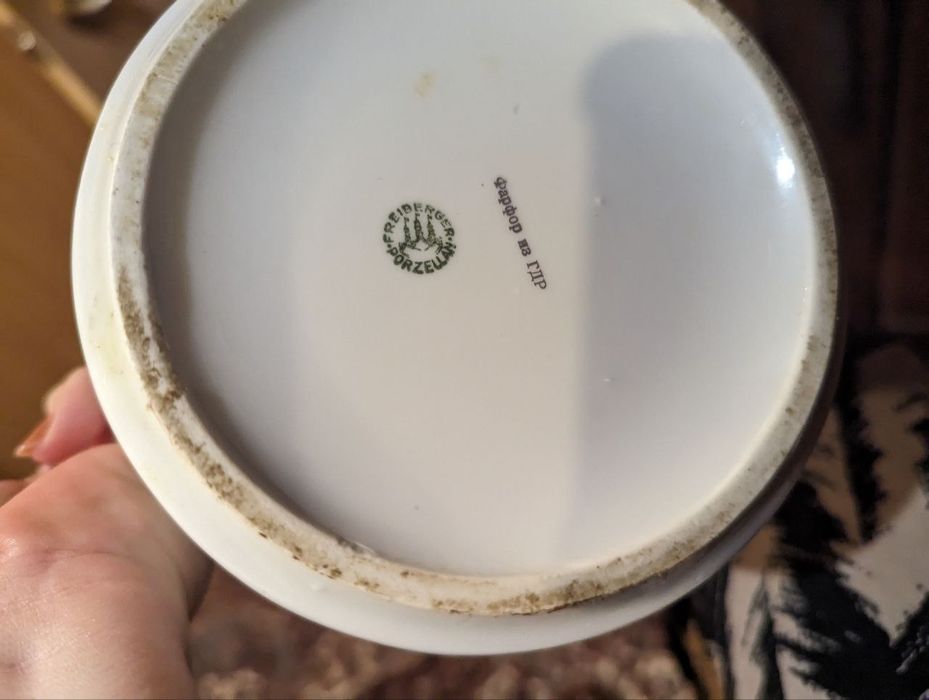 Продам большой чайный сервиз костяной фарфор