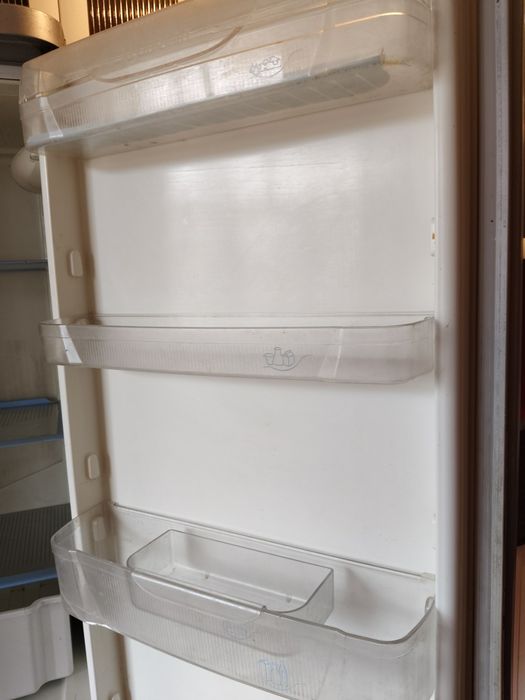 Холодильник сатылады