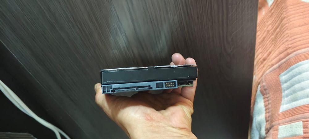 Жесткий диск 4 терабайт