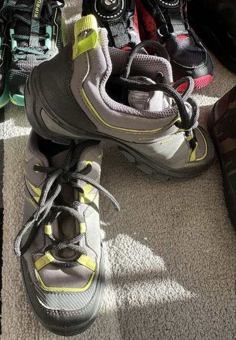 Спортни обувки, маратонки номер 32, 33 и 34