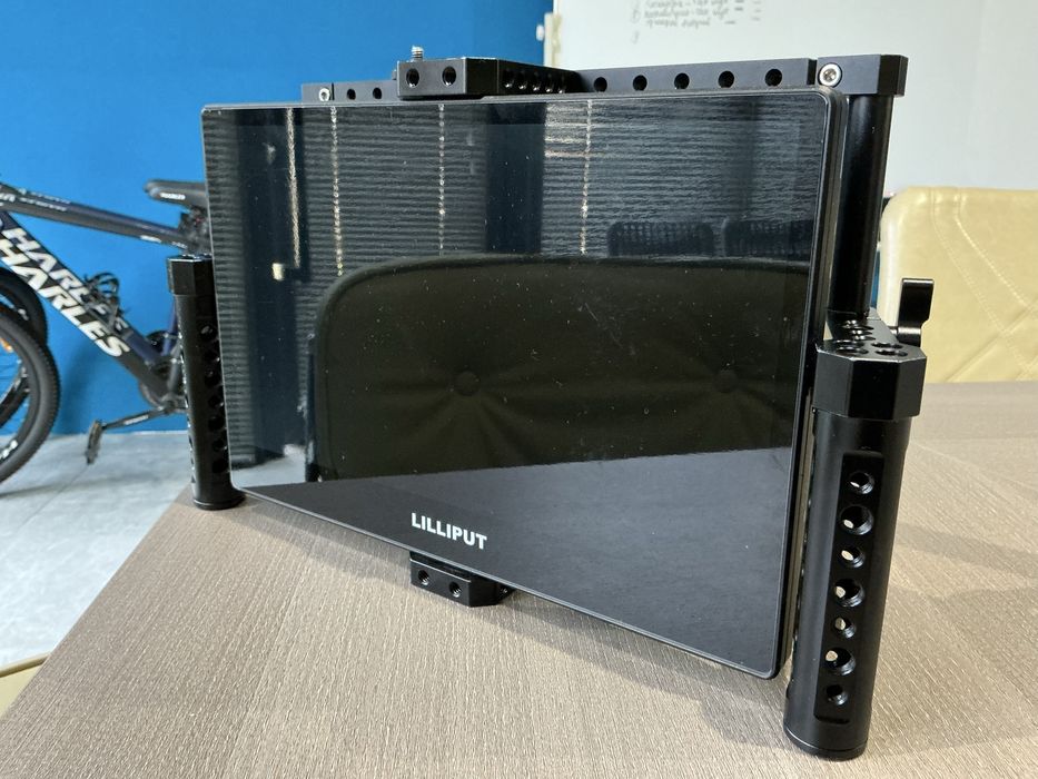 Монитор Lilliput A12 12.5 + клетка