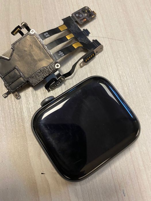 Reparatii/service apple watch-uri/smartwatch-uri :display, acumulator