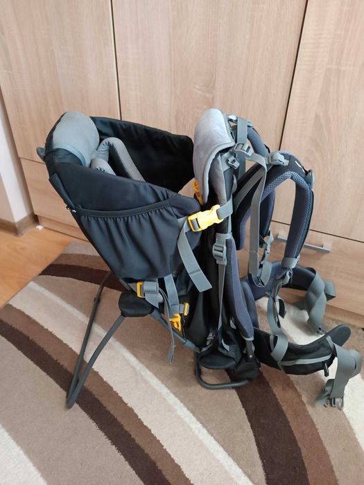 Раница за носене на дете Deuter Kid Comfort Plus