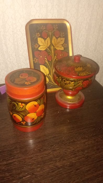 Советские статуэтки.