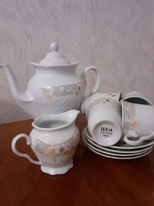 Продаю чайный сервиз!