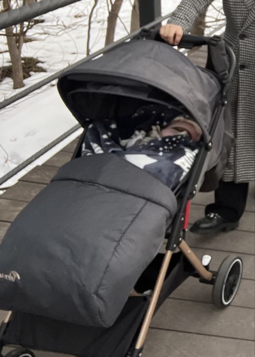 Коляска прогулочная