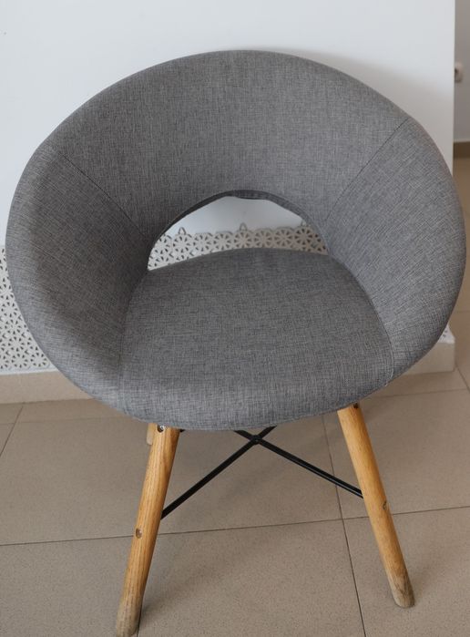 Продавам бюро ALEX /2бр./