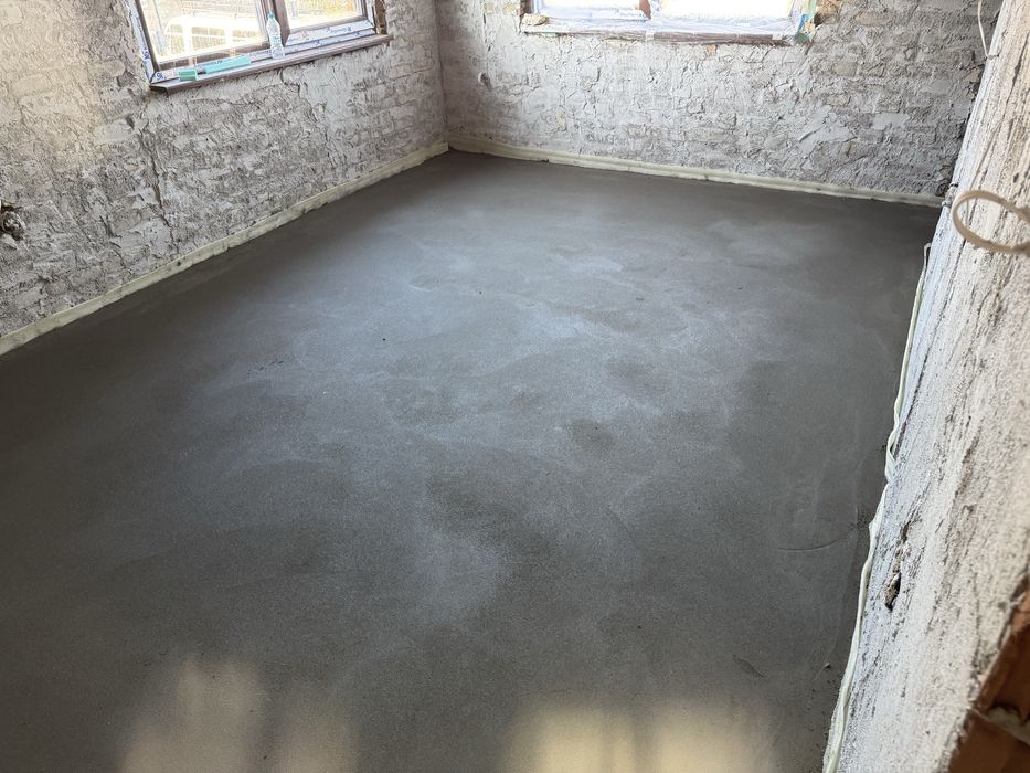 Машинно полагане на подови Замазки