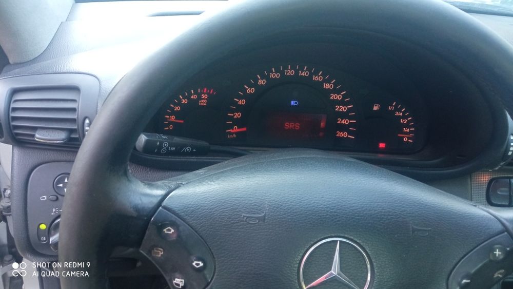 Продавам Мерцедес С220 143к на Части