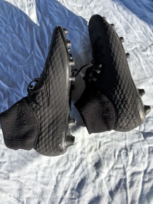 Страхотни бутонки nike и adidas номер 40