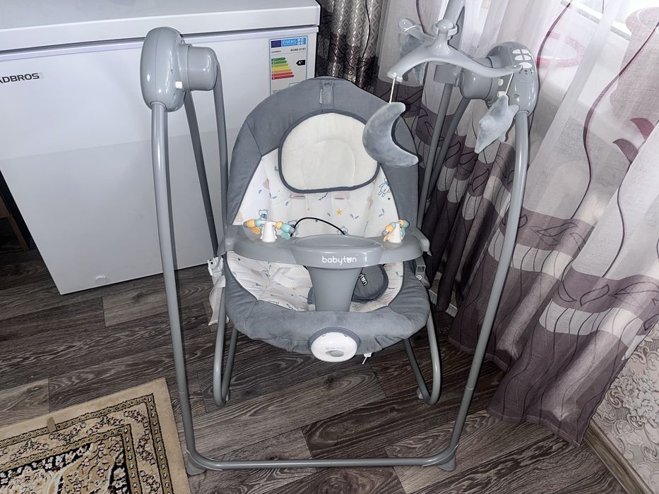 Детская качель в отличном состоянии. Продам