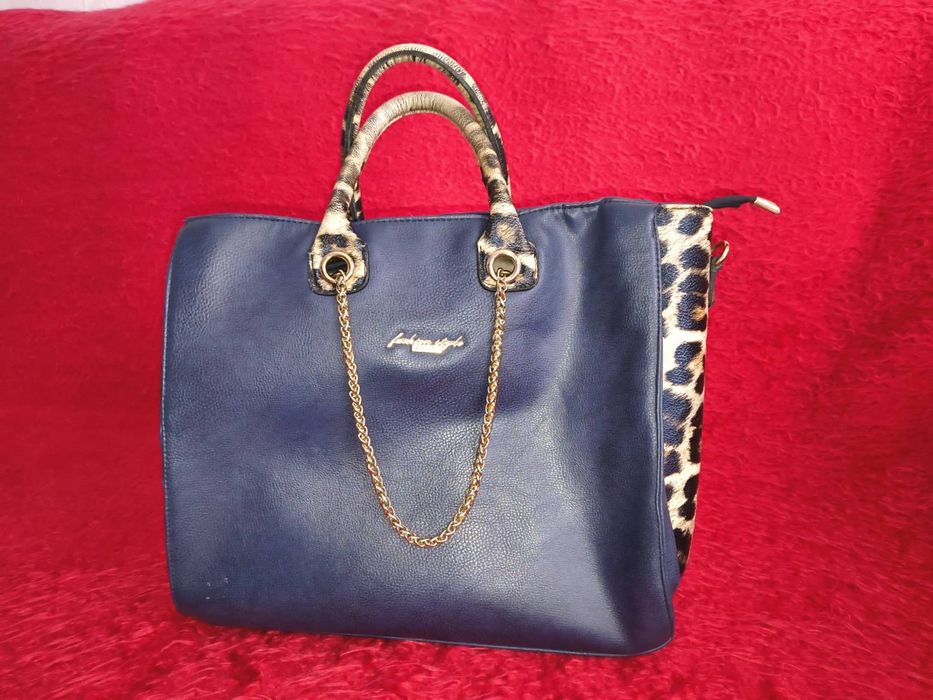 Дамска чанта-еко кожа