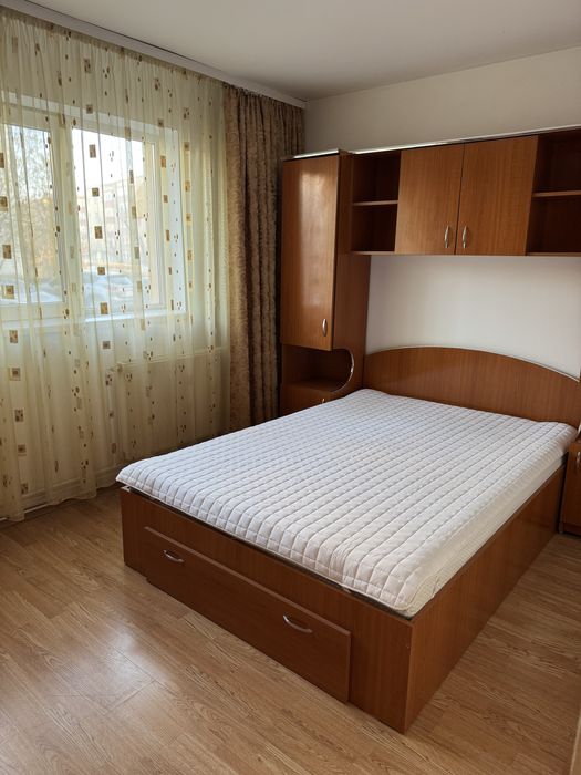 Inchiriez apartament 2 camere   Trgoviste micro 111