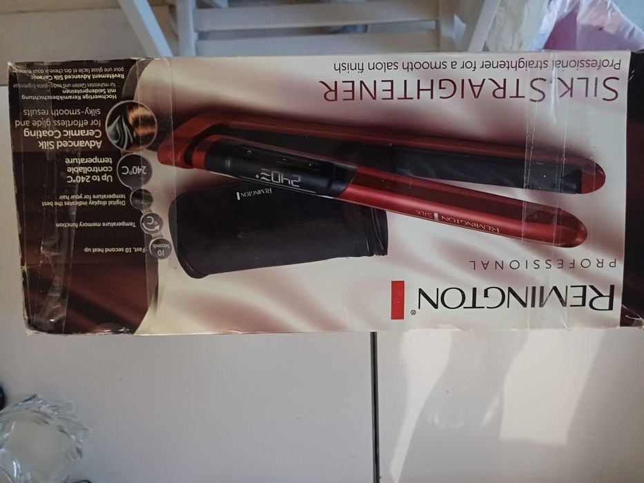 Placa indreptat parul Remington Profesional Silk Straightener