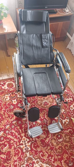 Продам инвалидное кресло