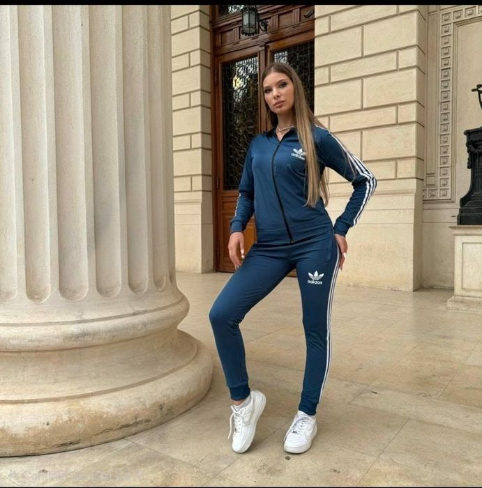 Trening dama Adidas.