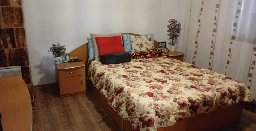 Vand casa in sat liniștit,detalii whatsapp 0035796298810