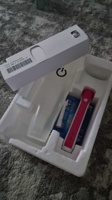 Ел. четка за зъби на Oral-B