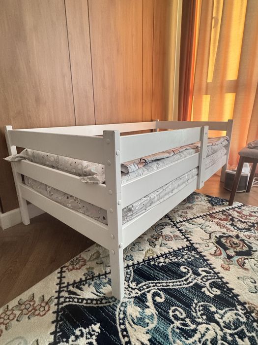 Продам детскую кровать