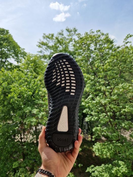 Yeezy Boost 350 V2 Yecheil