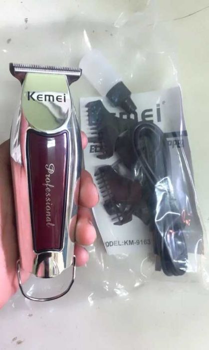 Професионален мъжки тример Kemei с приставки, машинка за подстригване