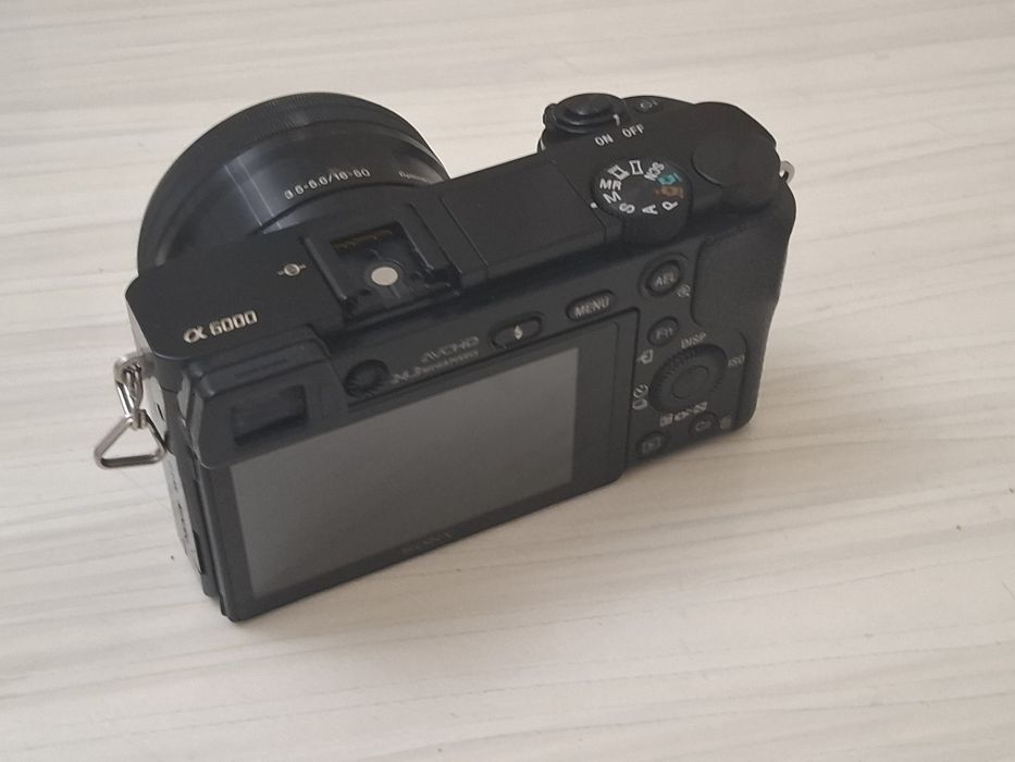 Sony A6000 kit 16-50 f3.5-5.6