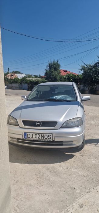 Vând opel astra