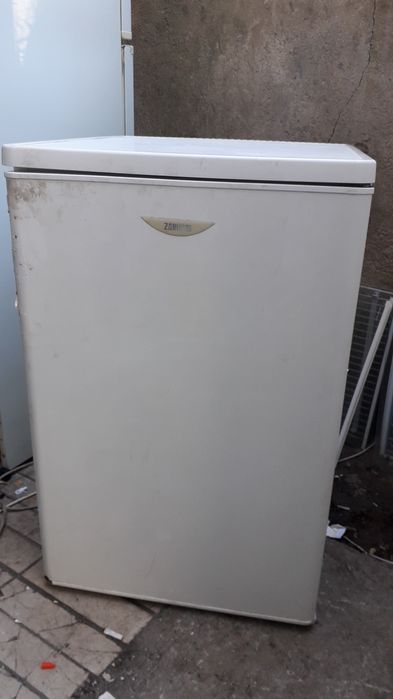 Combina frigorifica arctic indesit zanussi asigur transport