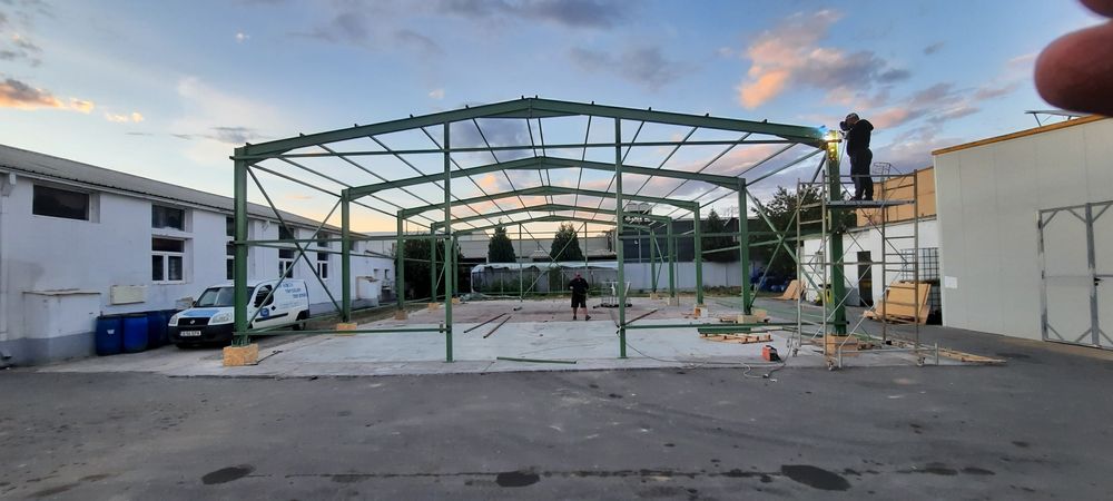 Vand hală metalică lucrăm fără avans