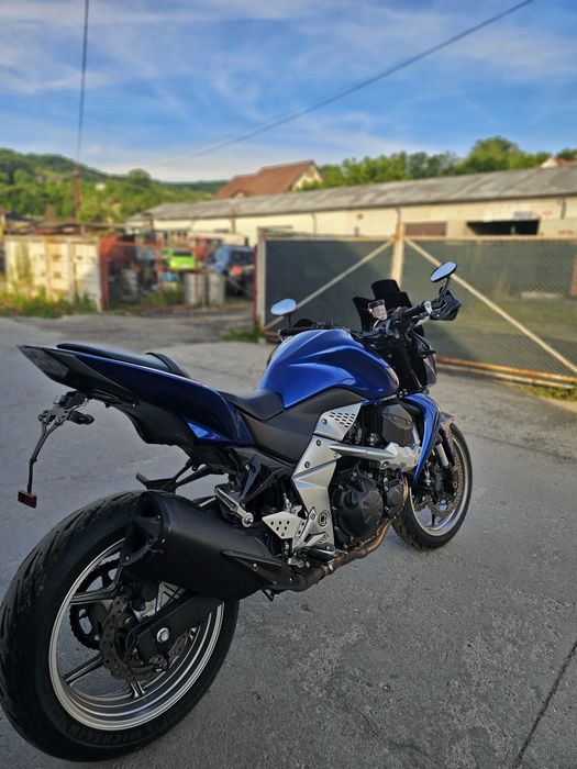 Kawasaki Z750 cu ABS, an 2009,32700km, anvelope noi