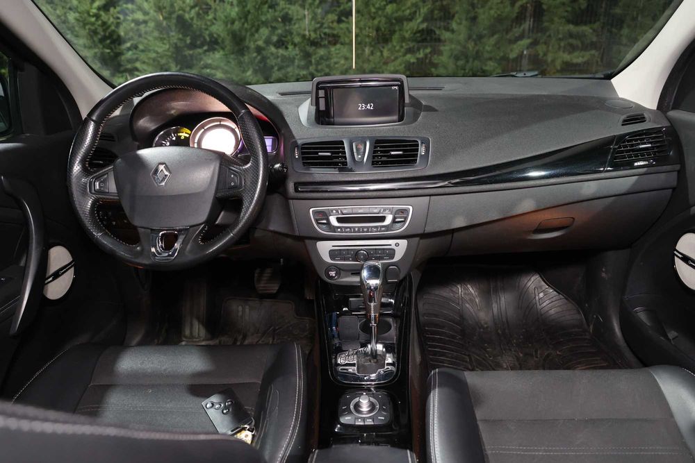 Renault Megane III BOSE Edition 2015 1.5 dCi - Cutie Automată