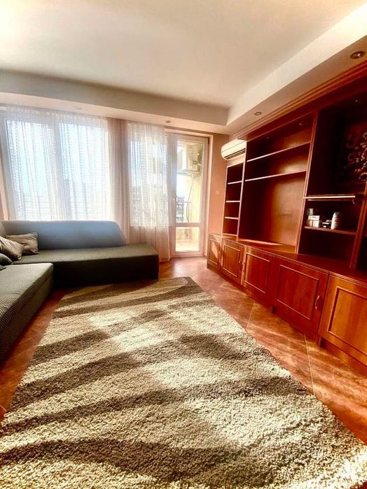 Продава се Тристаен апартамент в Варна, Колхозен пазар - 113 кв.м за 1549 €/кв.м - Снимка #1